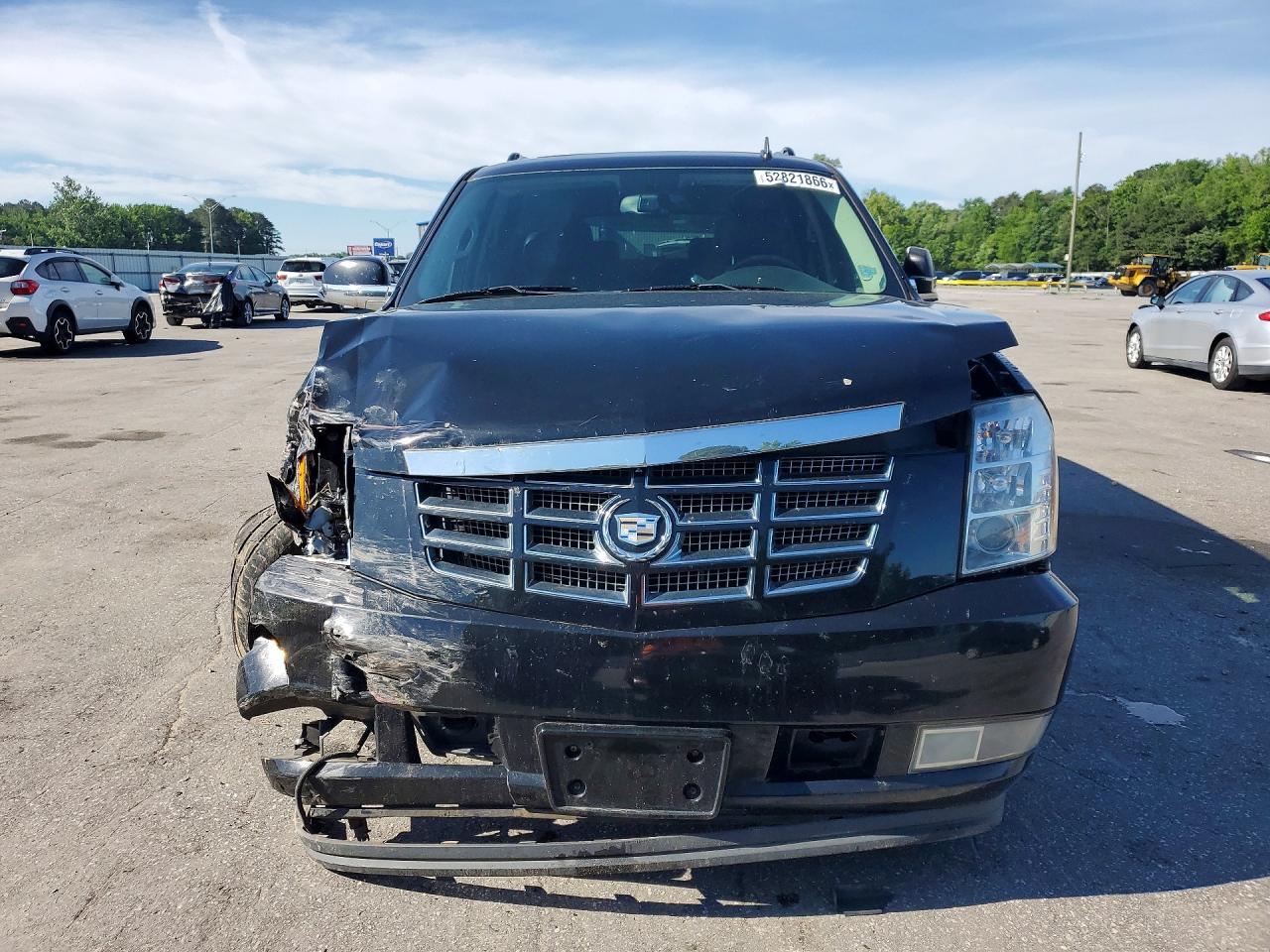 2011 CADILLAC Escalade ESV