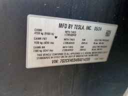 2024 TESLA Cybertruck