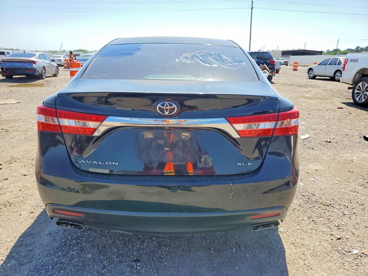 2014 TOYOTA Avalon