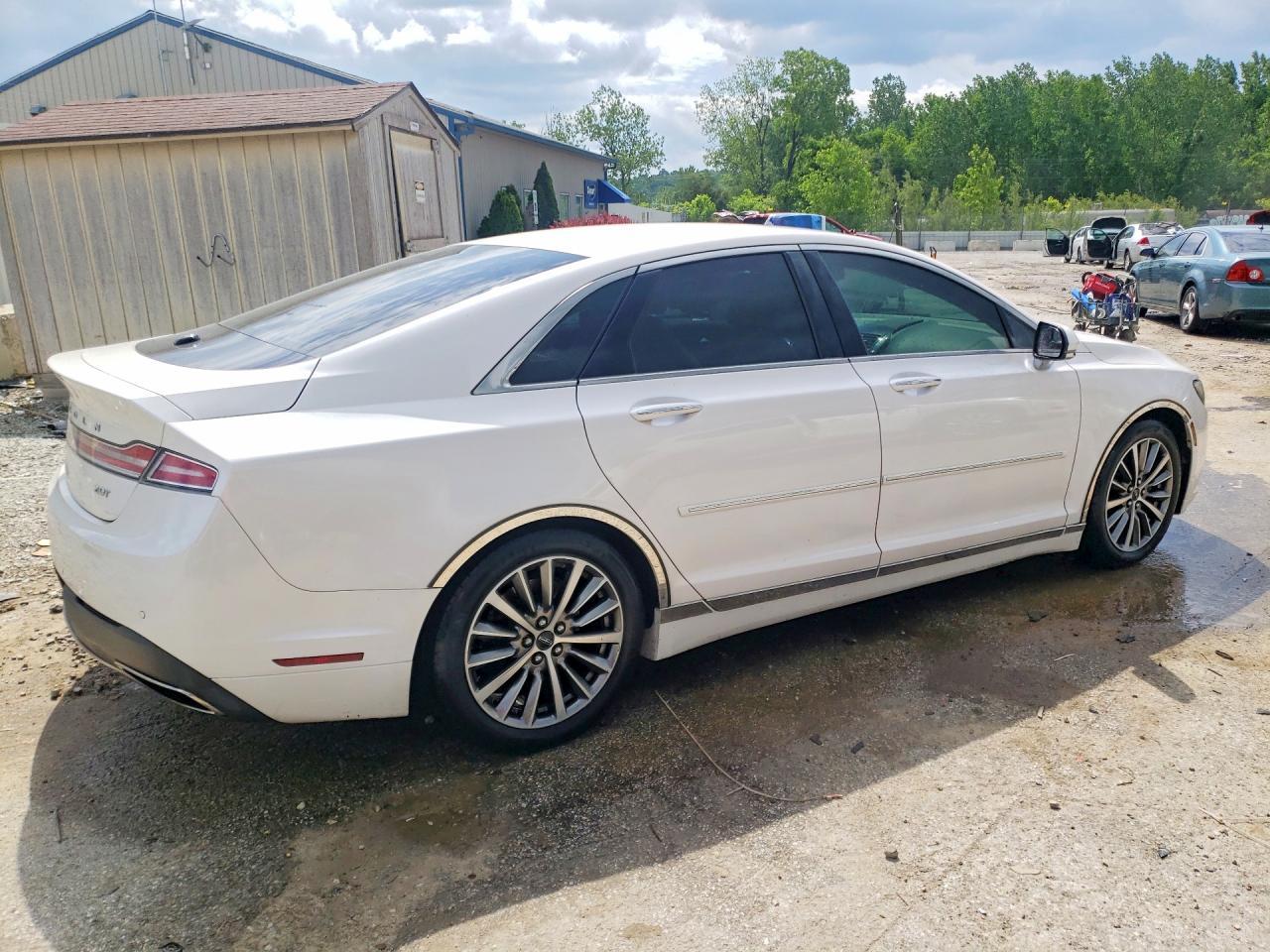 2017 LINCOLN MKZ