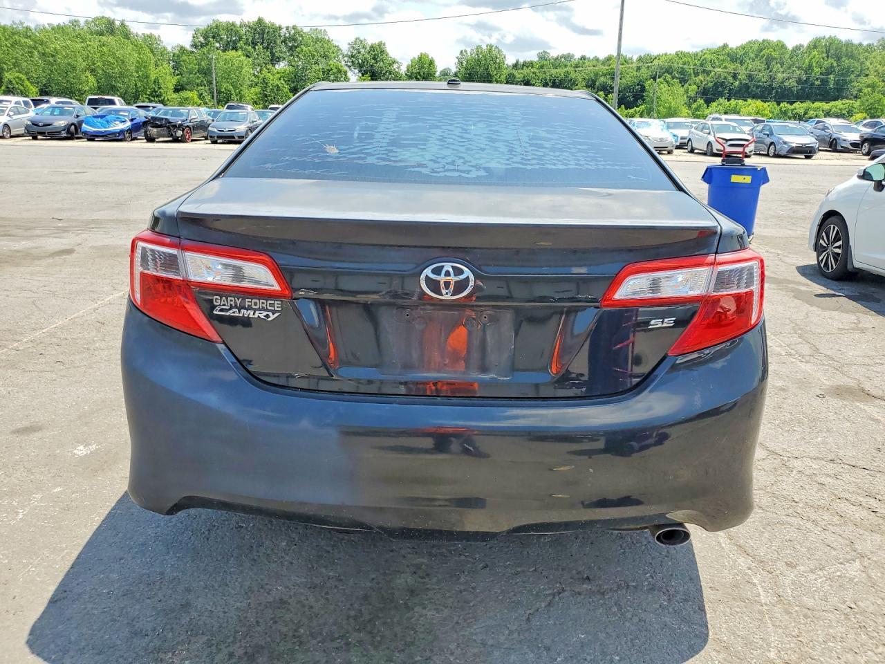 2012 TOYOTA CAMRY