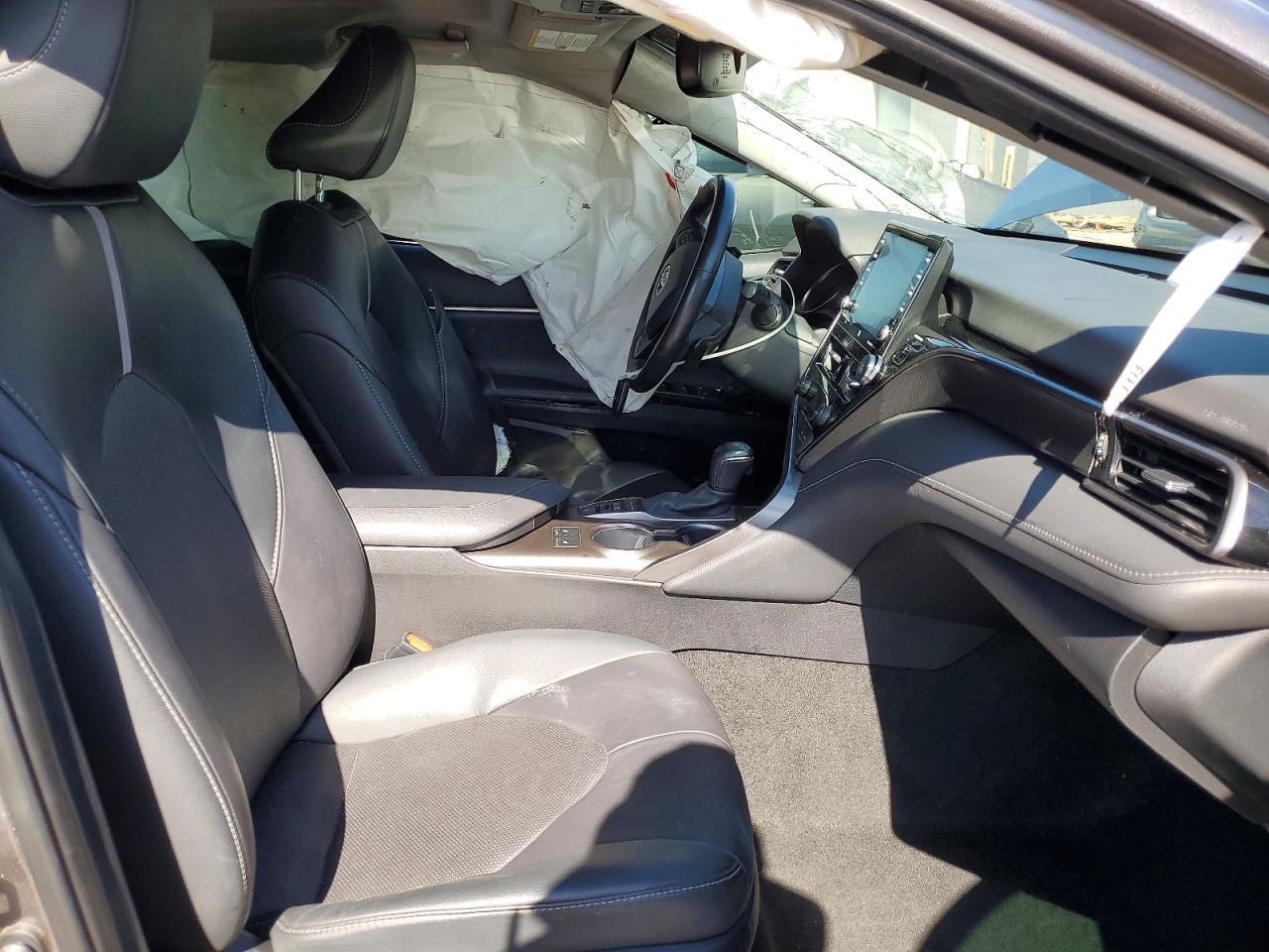 2023 TOYOTA CAMRY