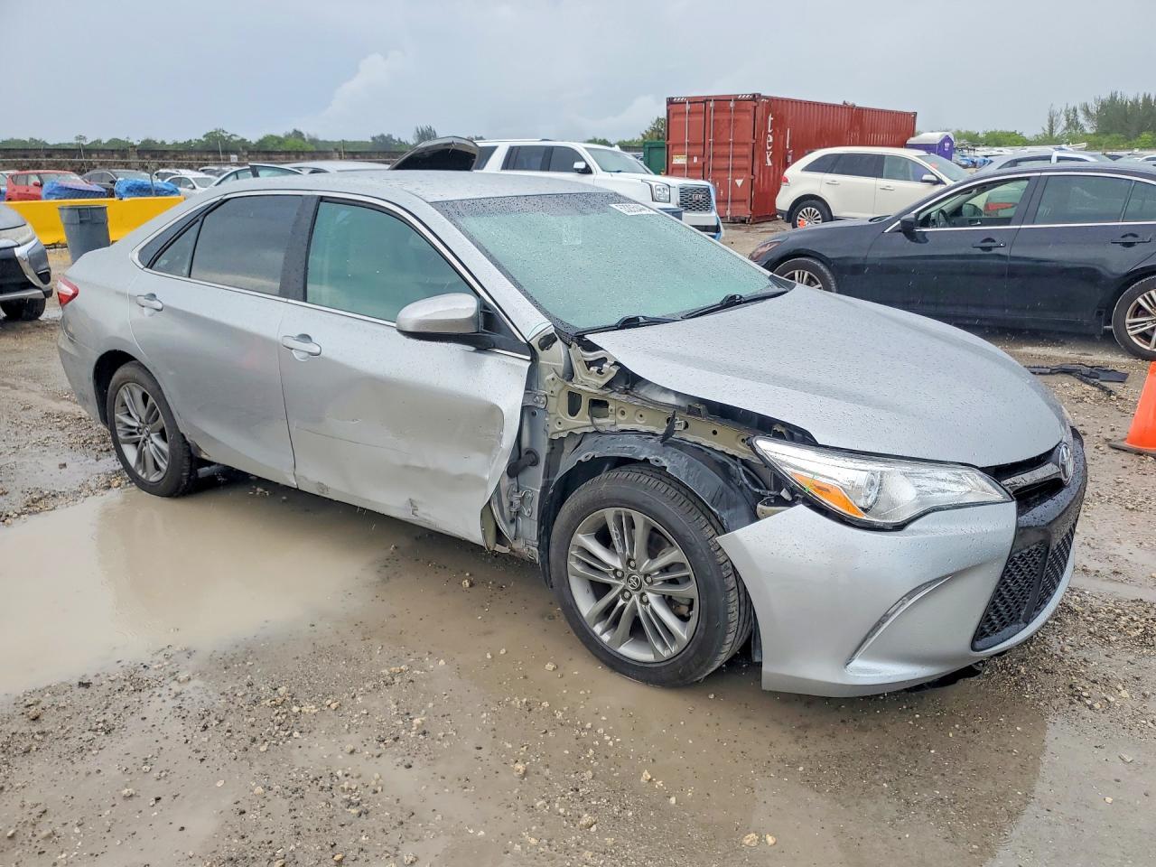 2015 TOYOTA CAMRY