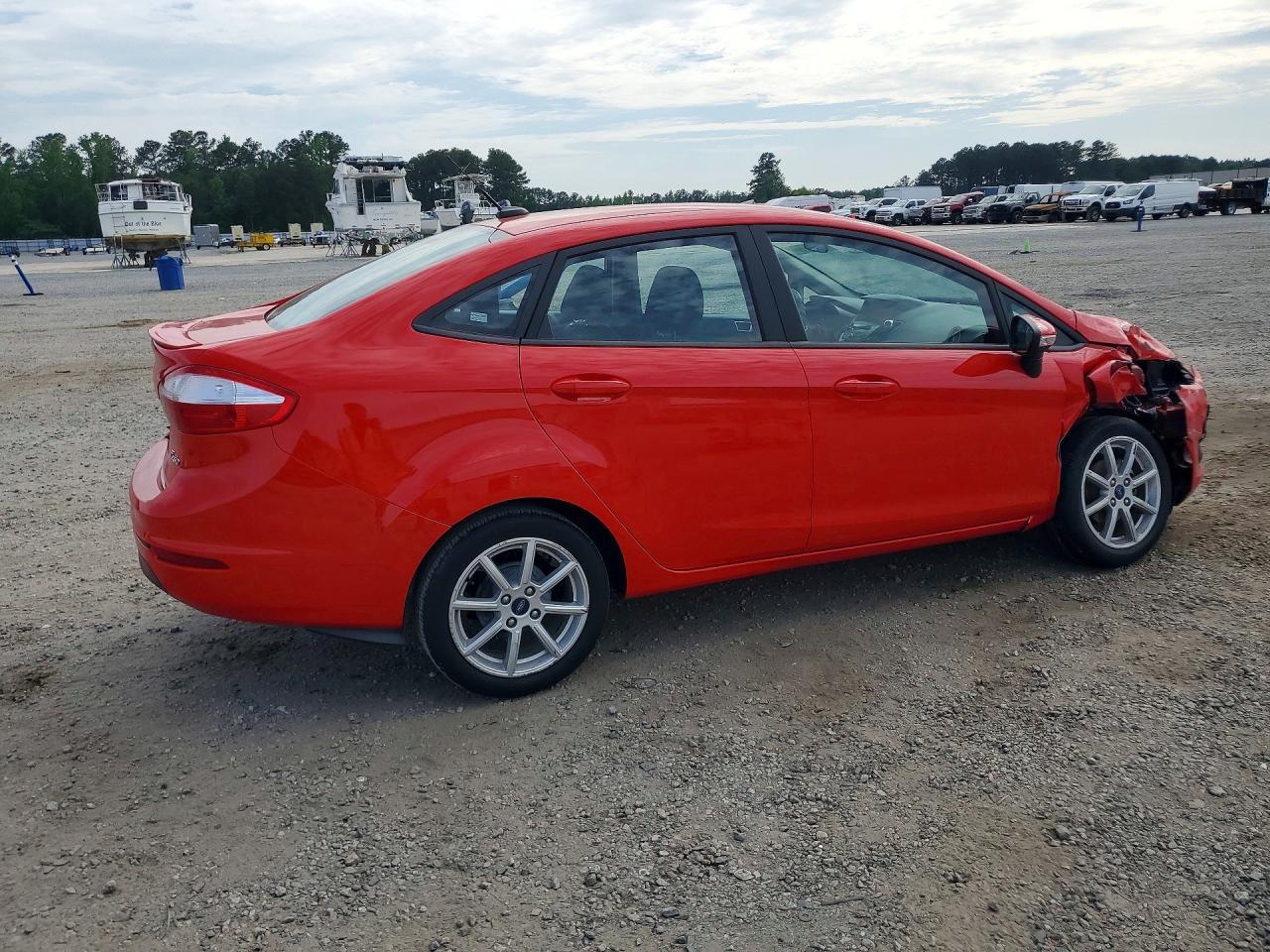 2015 FORD Fiesta