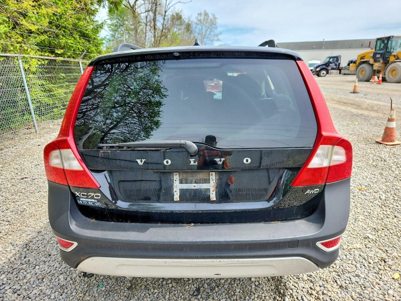 2013 VOLVO XC70