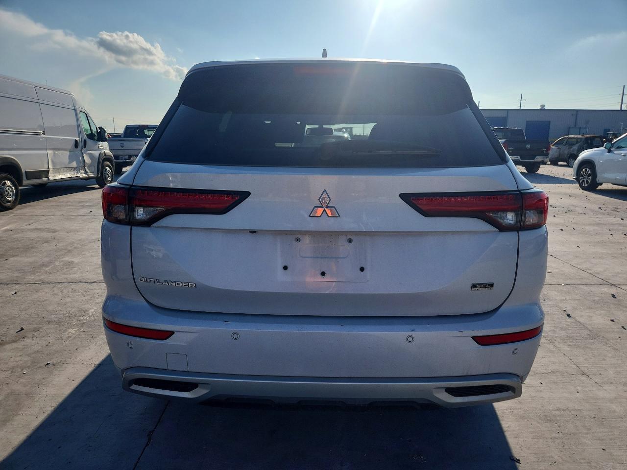 2022 MITSUBISHI outlander