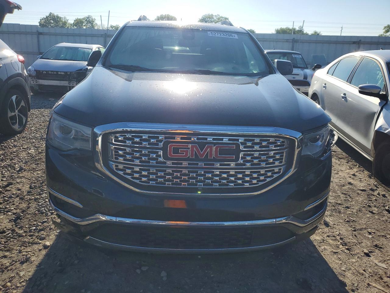 2017 GMC ACADIA