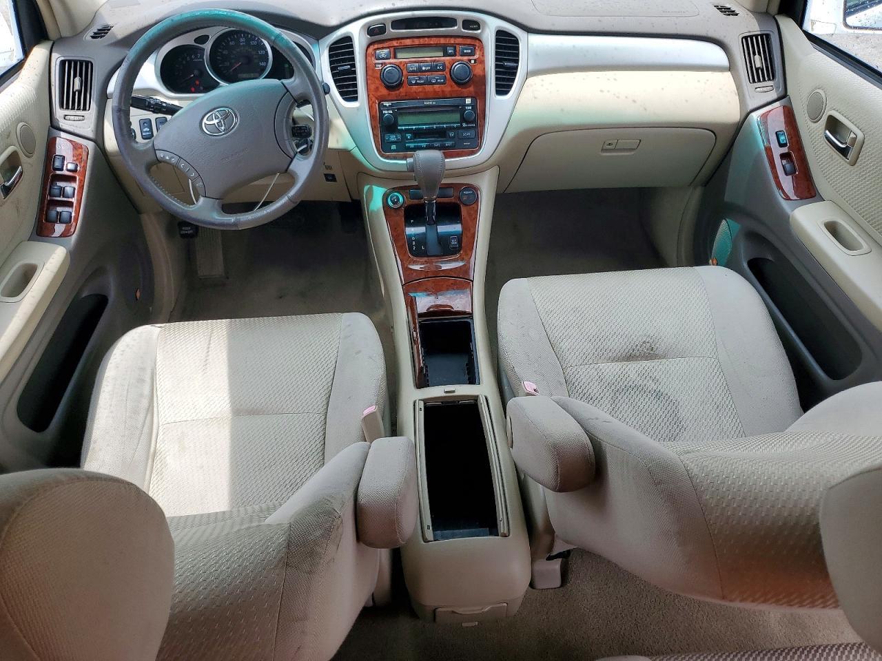 2004 TOYOTA HIGHLANDER