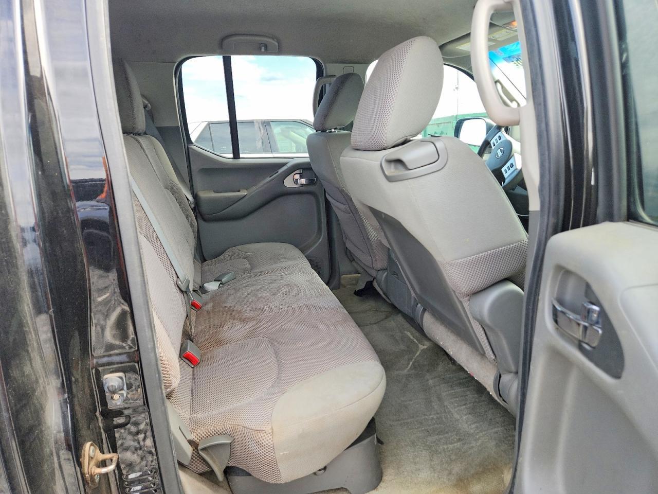 2014 NISSAN Frontier