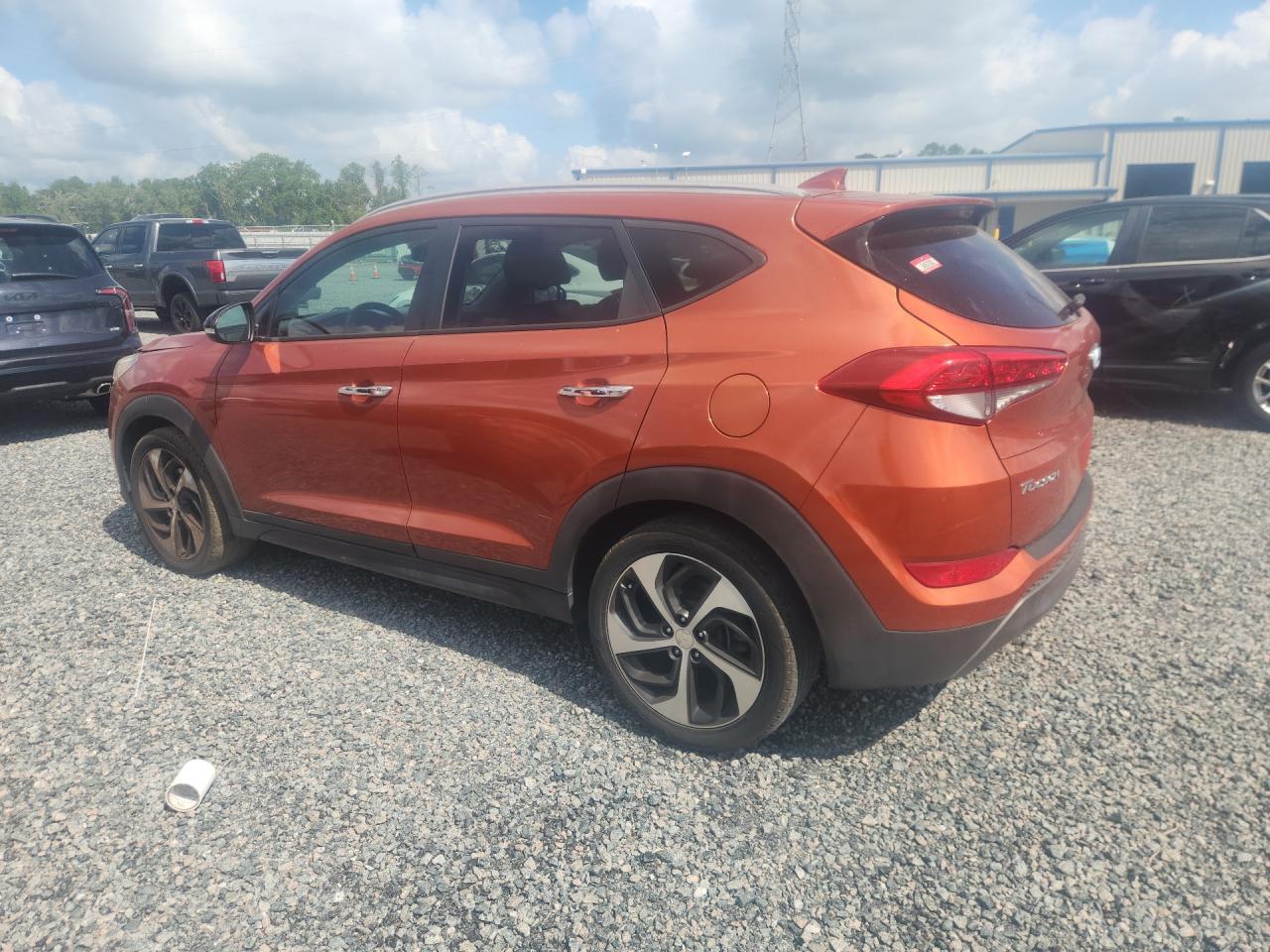 2016 HYUNDAI TUCSON