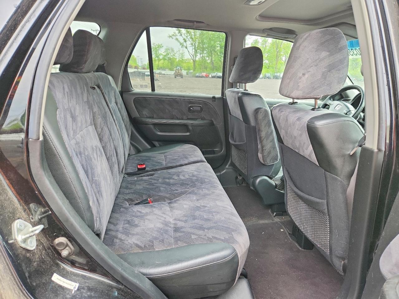 2004 HONDA CR-V