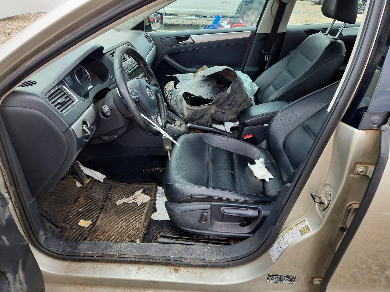 2013 VOLKSWAGEN JETTA