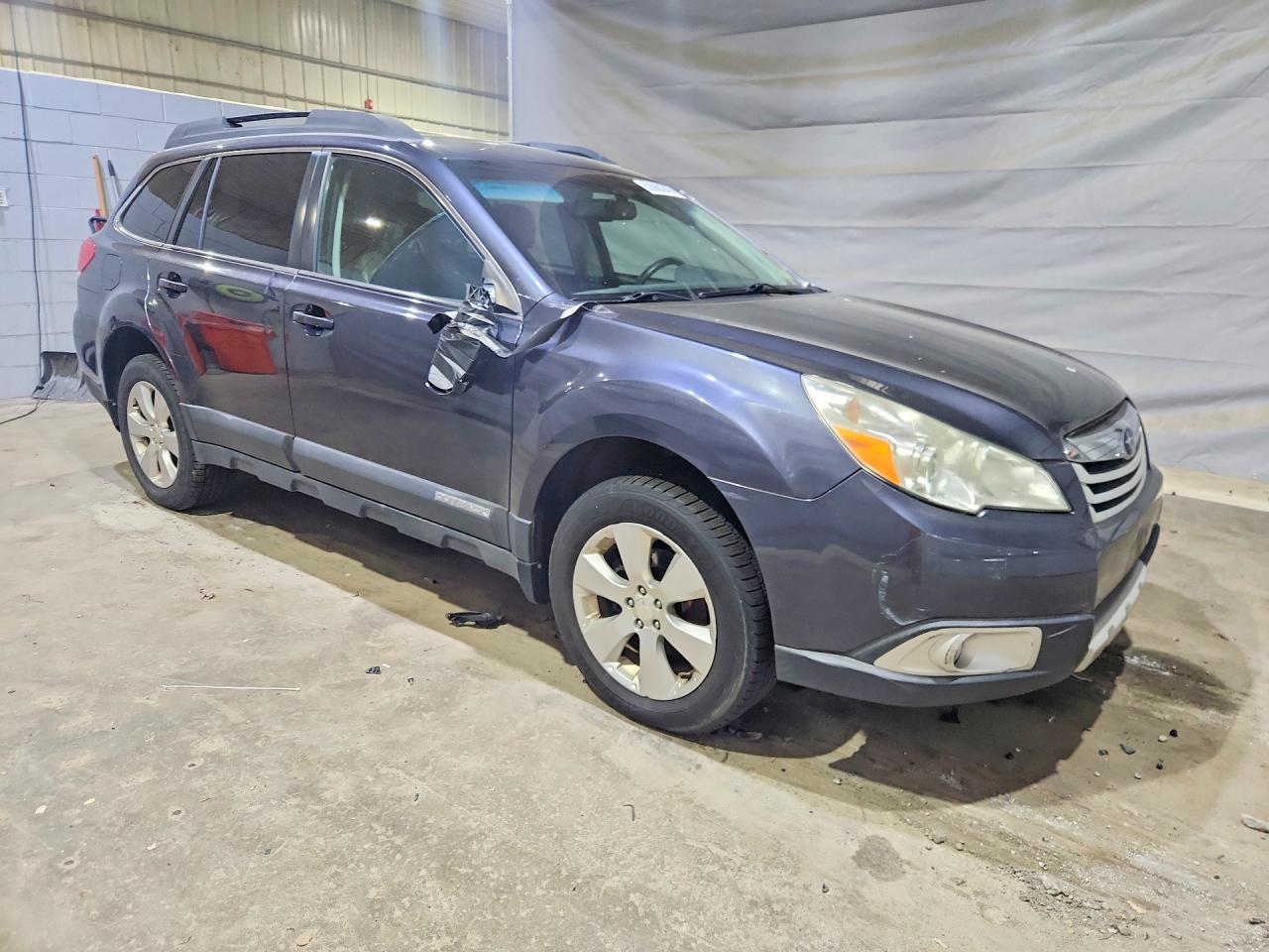2010 SUBARU Outback