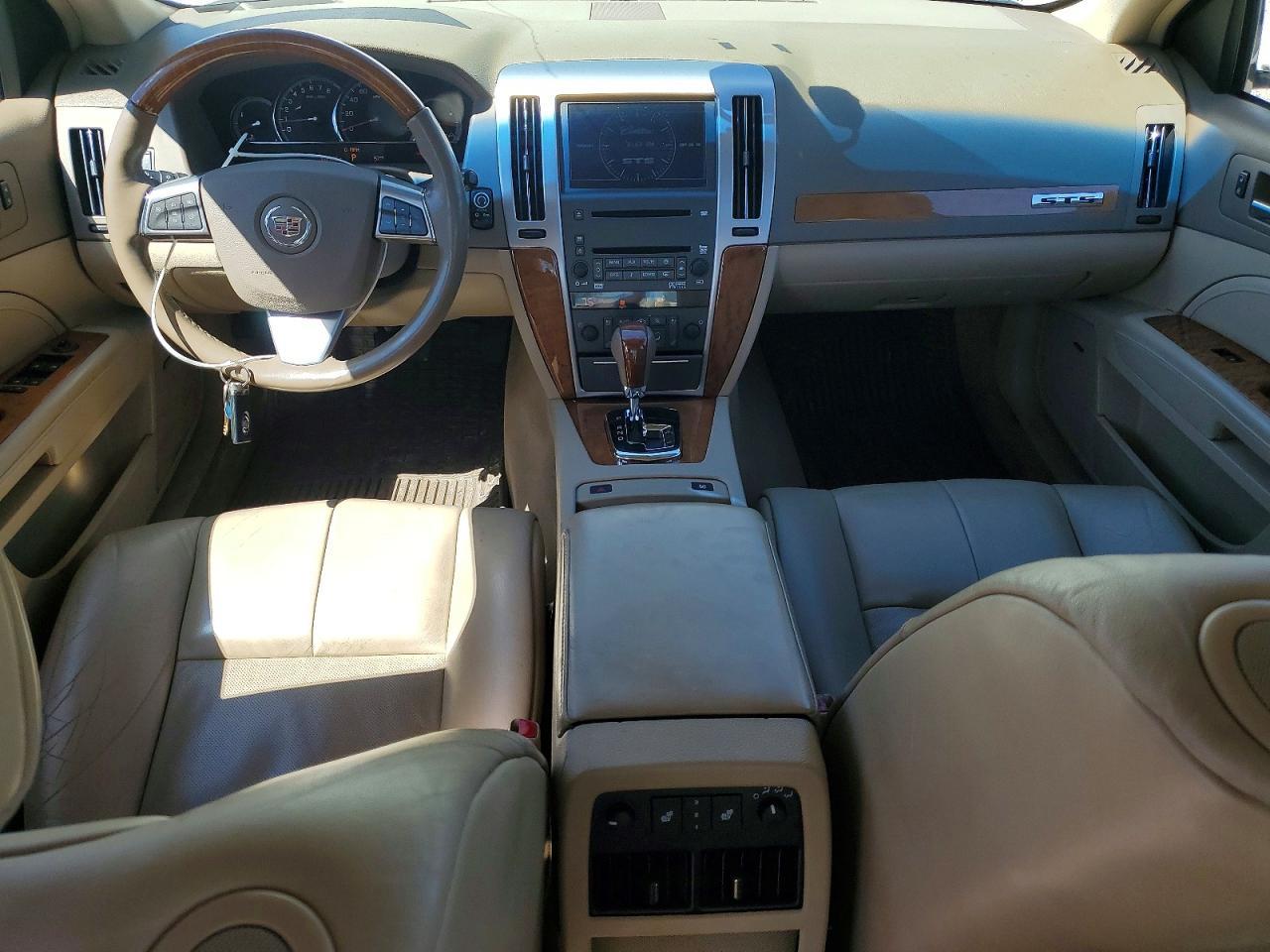 2010 CADILLAC STS