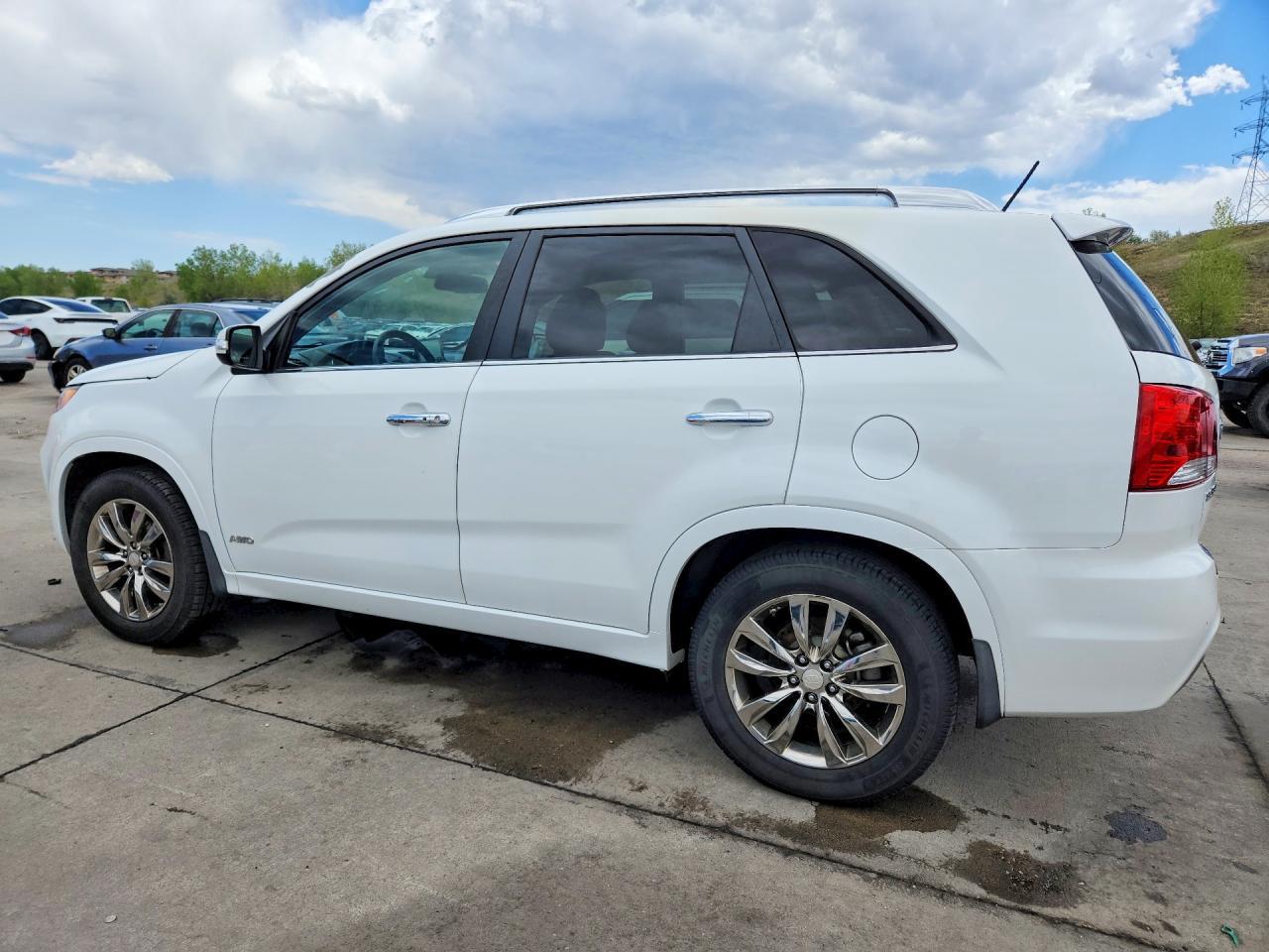 2013 KIA SORENTO