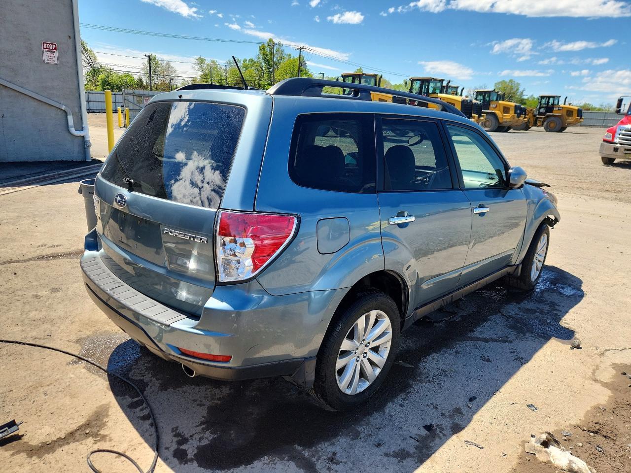 2012 SUBARU FORESTER