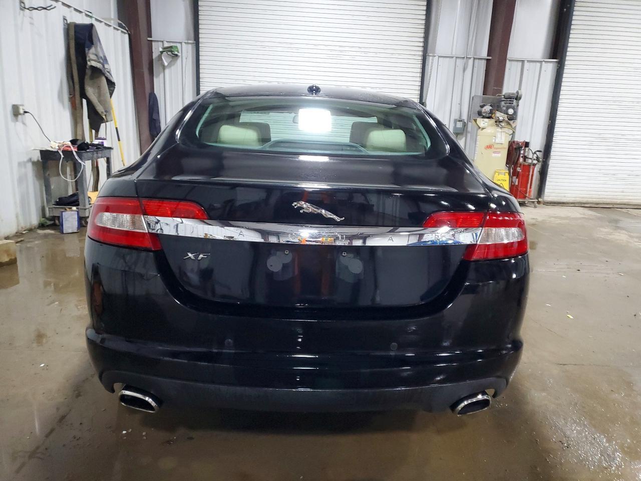 2011 JAGUAR XF