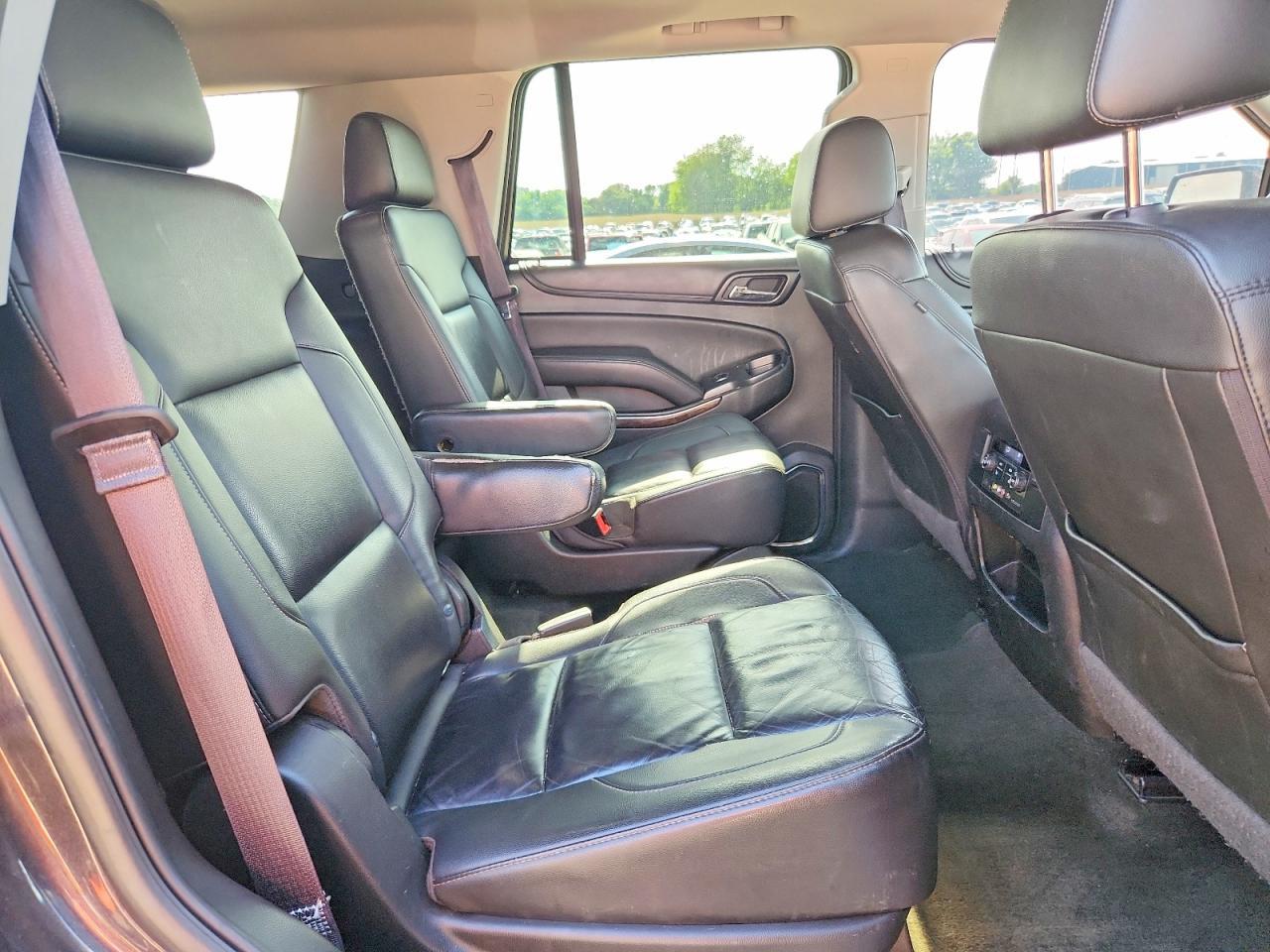 2016 CHEVROLET Tahoe