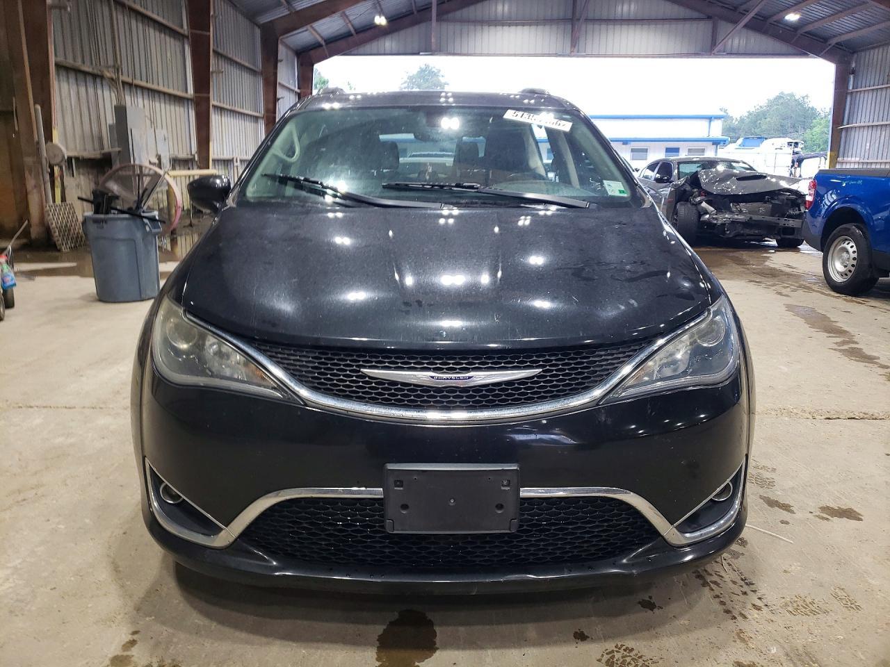 2019 CHRYSLER Pacifica