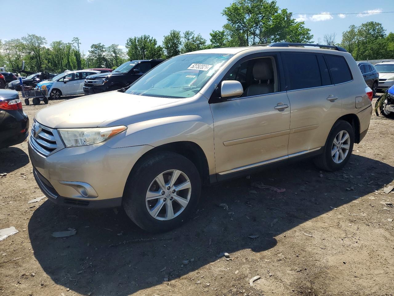 2011 TOYOTA HIGHLANDER
