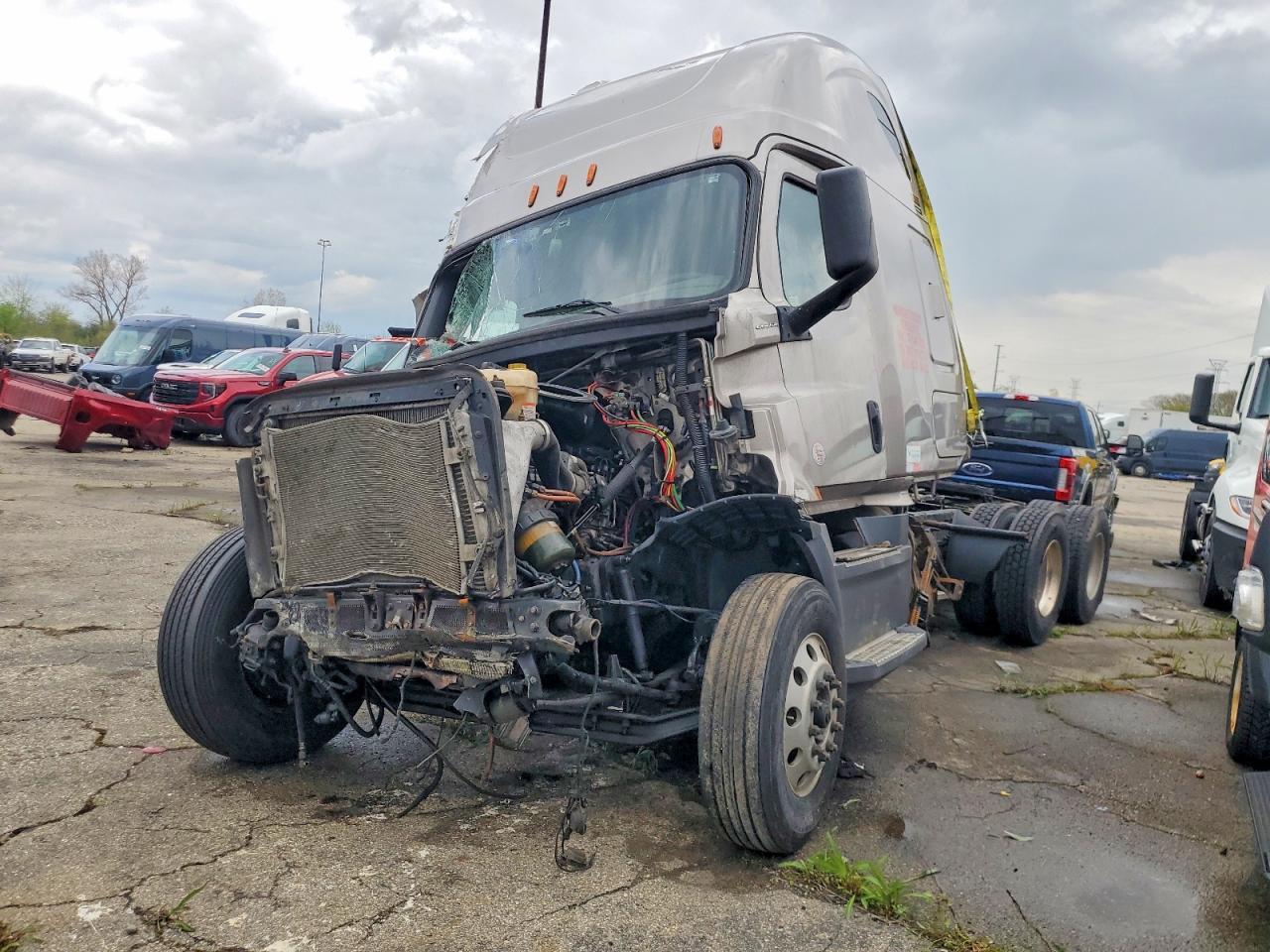 2019 FREIGHTLINER CASCADIA 126