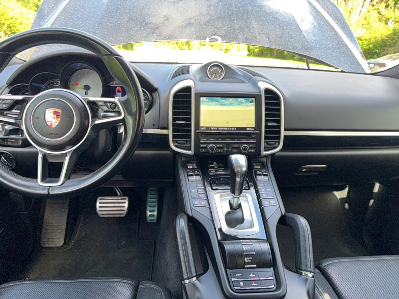 2016 PORSCHE CAYENNE