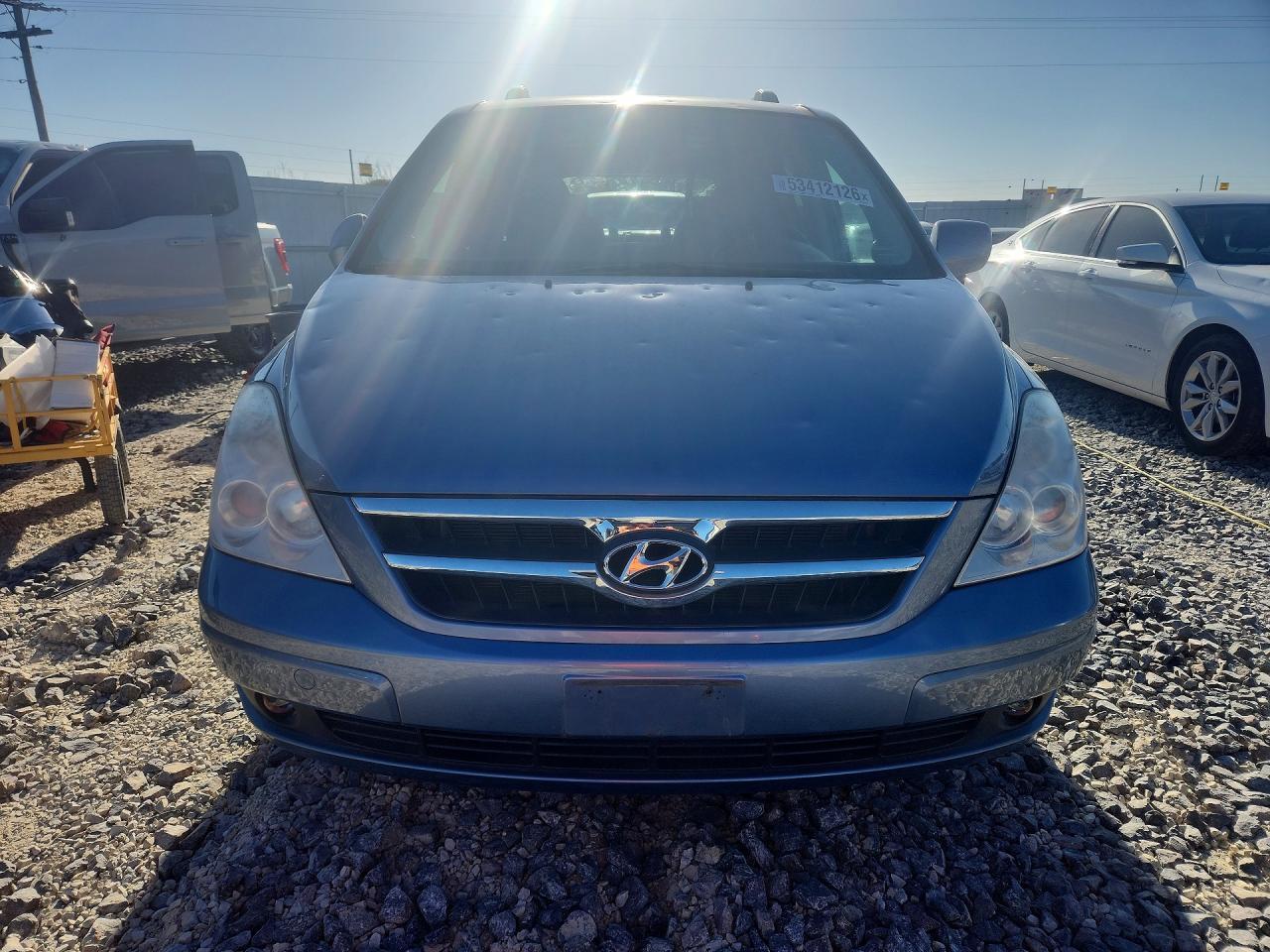 2007 HYUNDAI Entourage