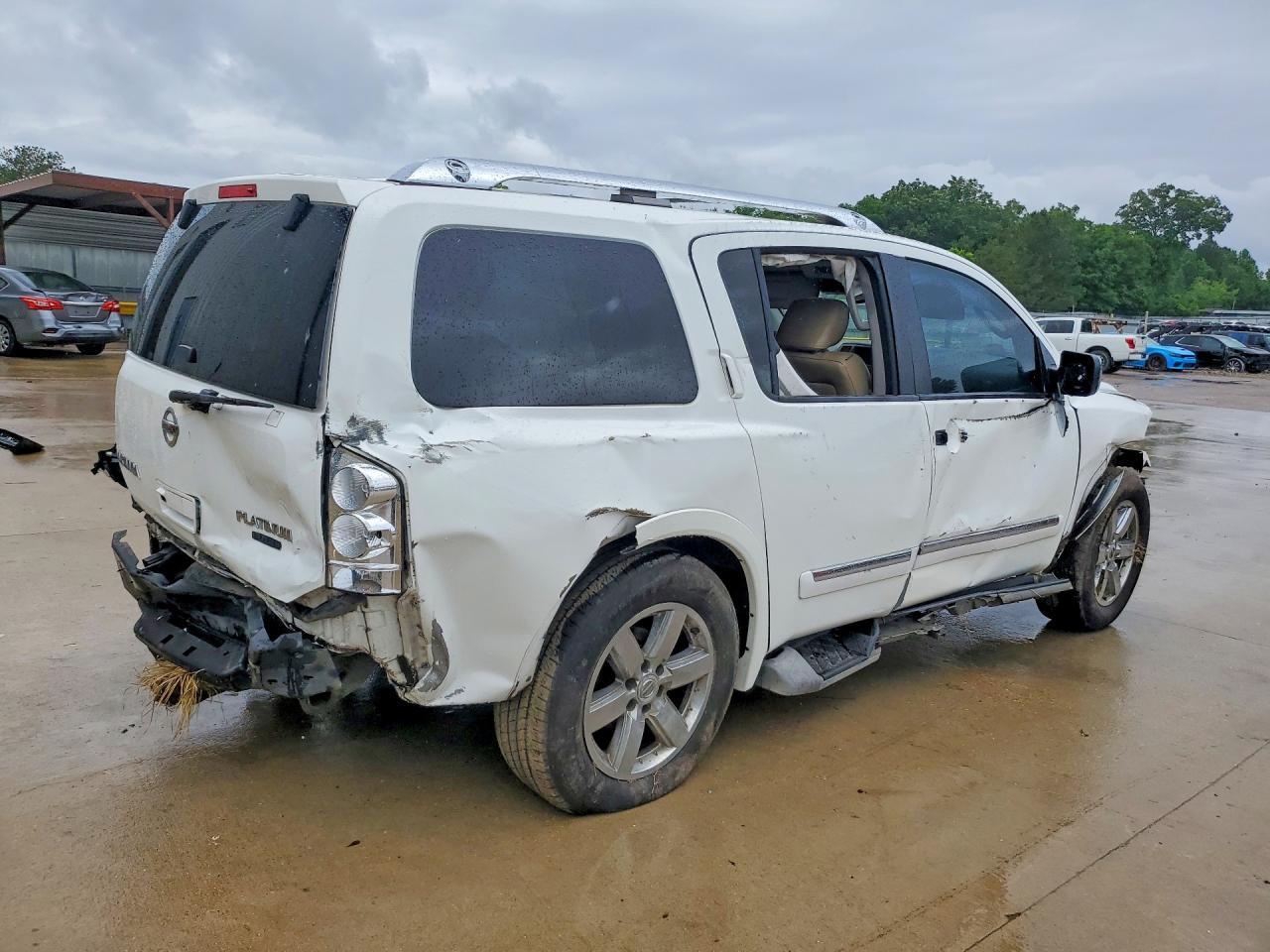 2012 NISSAN Armada