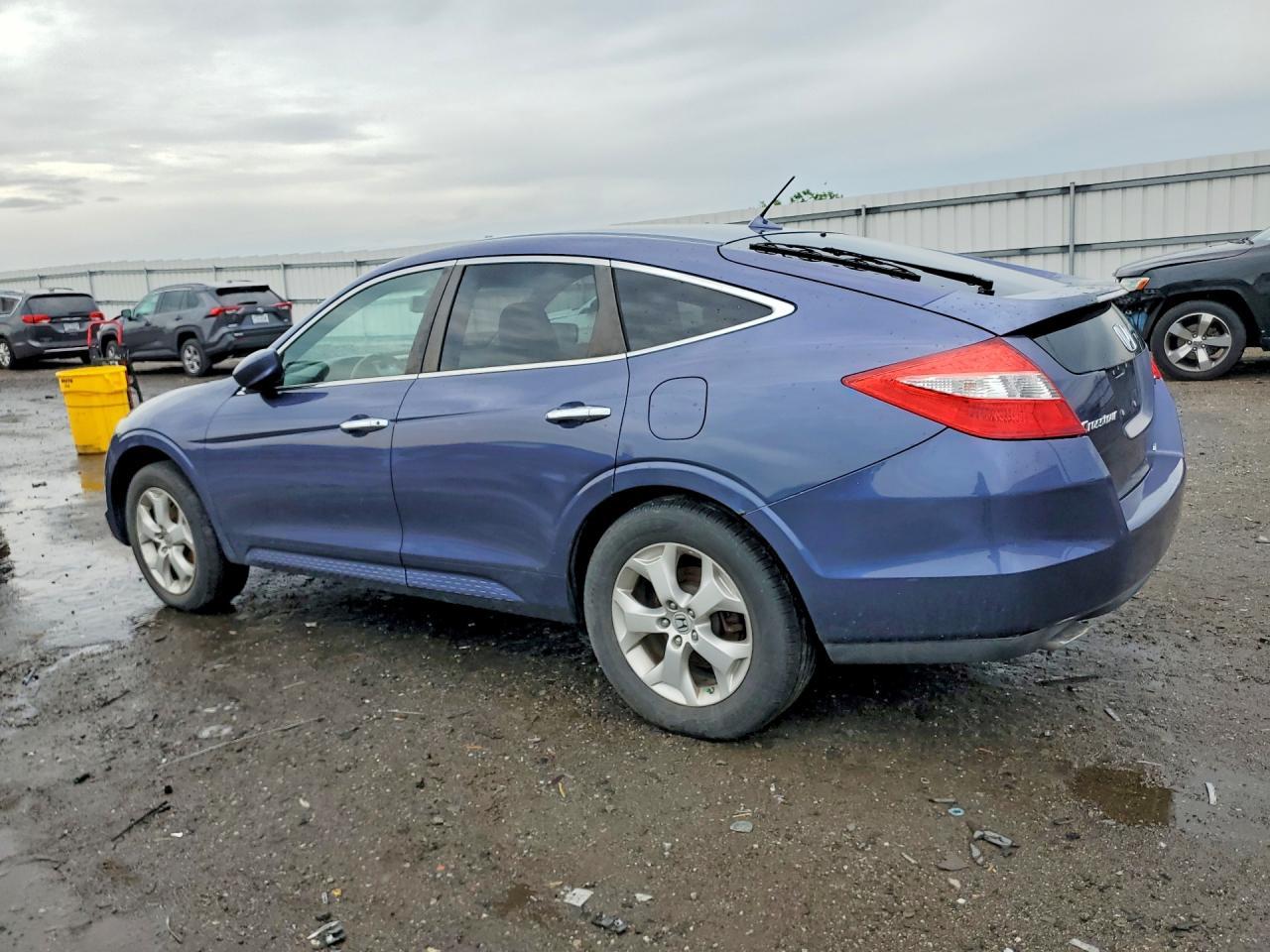 2012 HONDA Crosstour