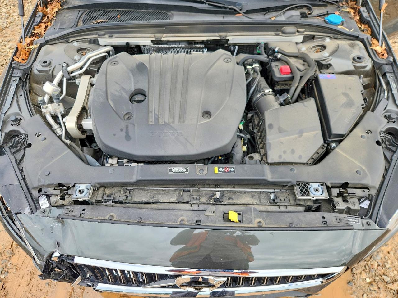 2022 VOLVO S60