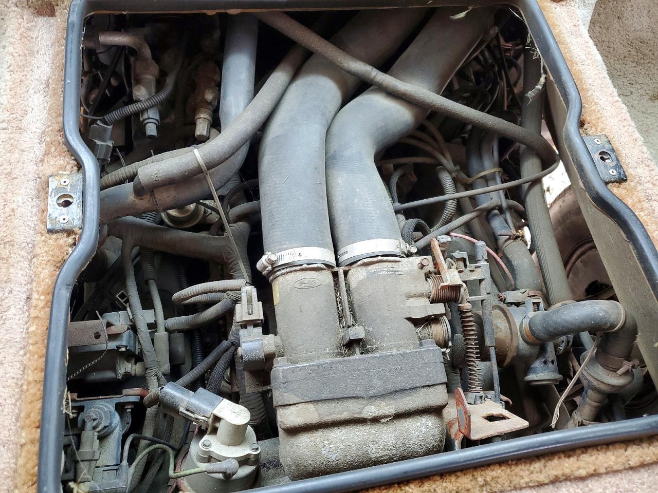 1992 FORD F530
