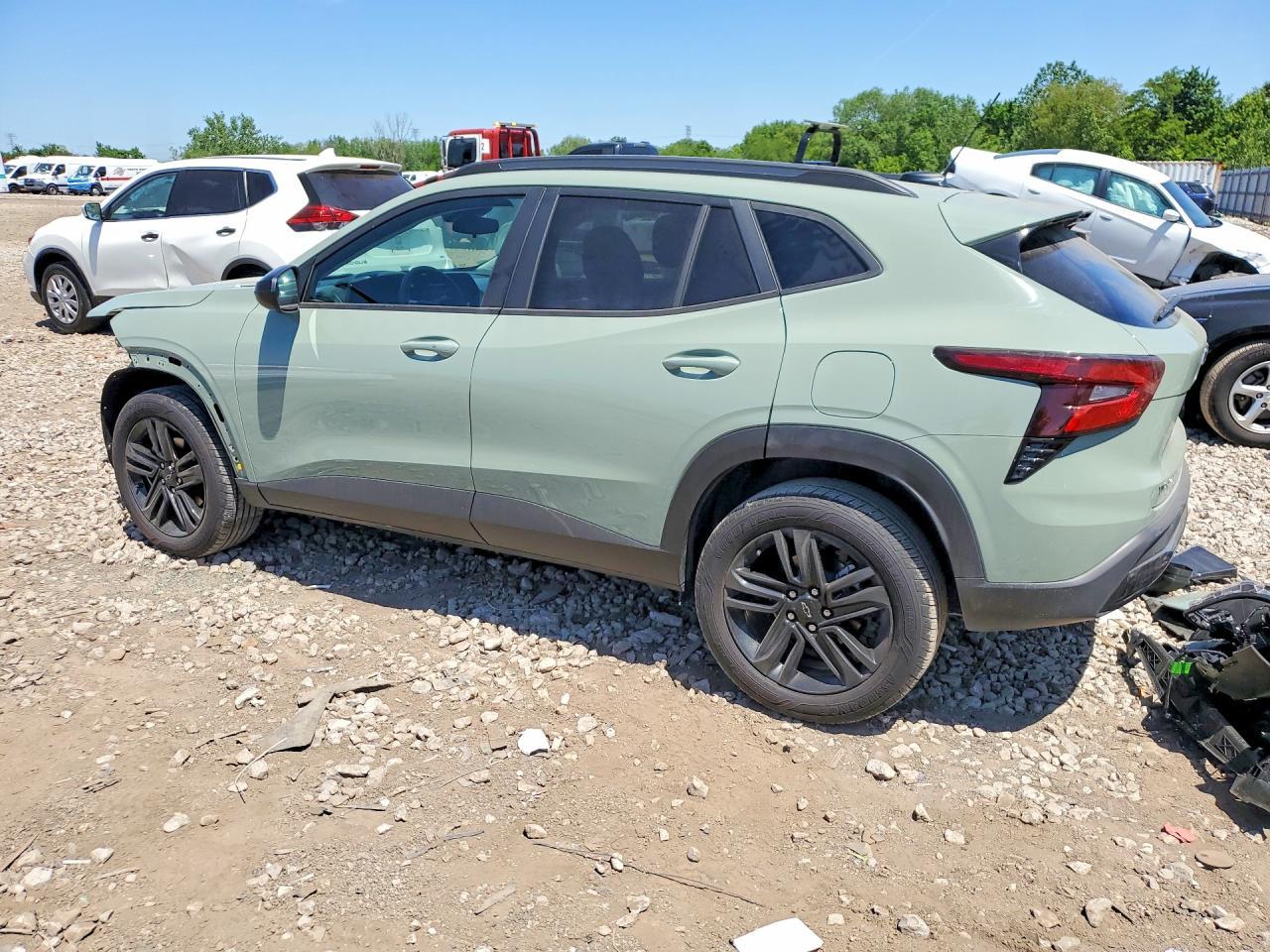 2025 CHEVROLET TRAX