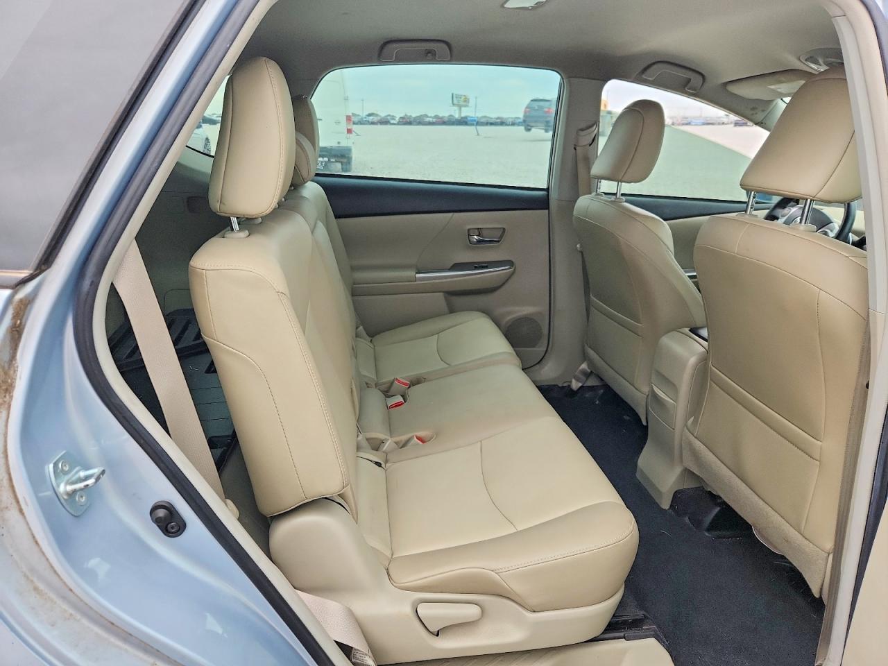 2016 TOYOTA PRIUS V