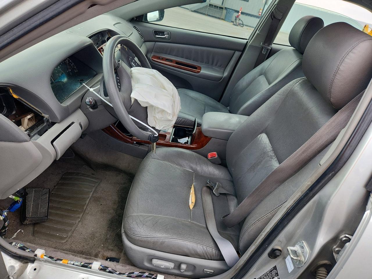 2004 TOYOTA CAMRY