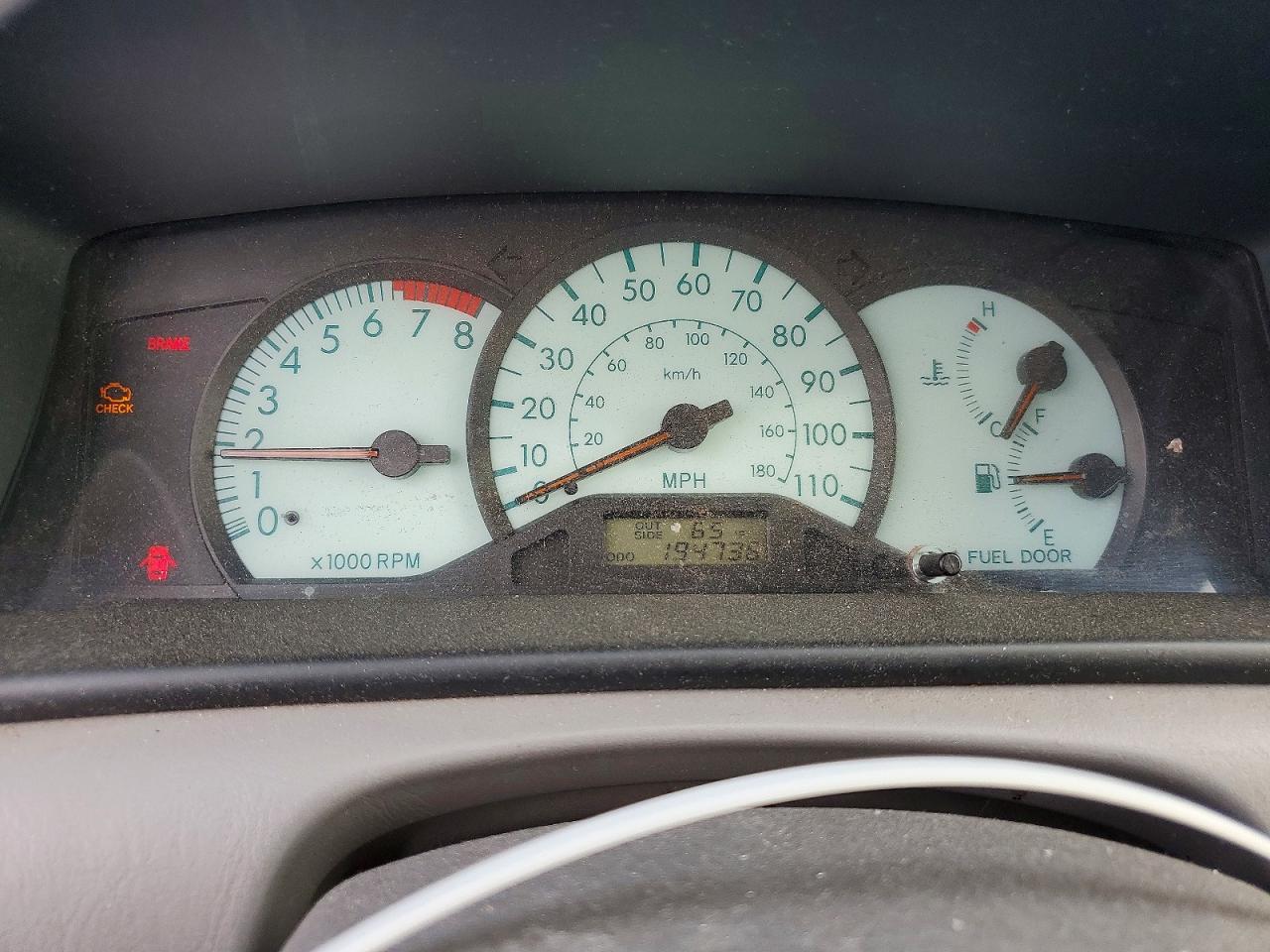 2004 TOYOTA COROLLA