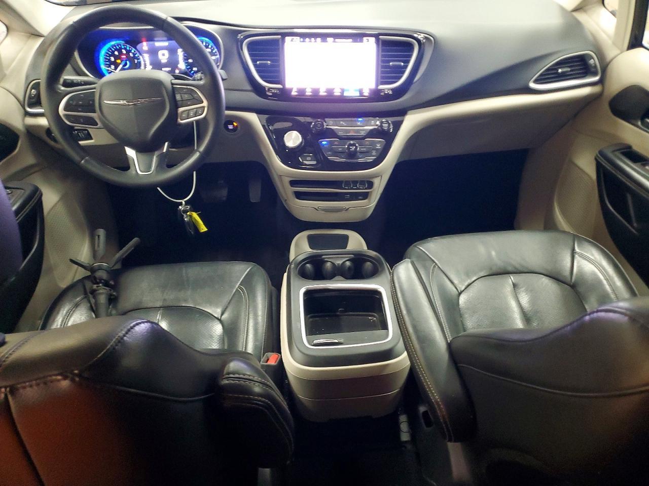 2022 CHRYSLER Pacifica
