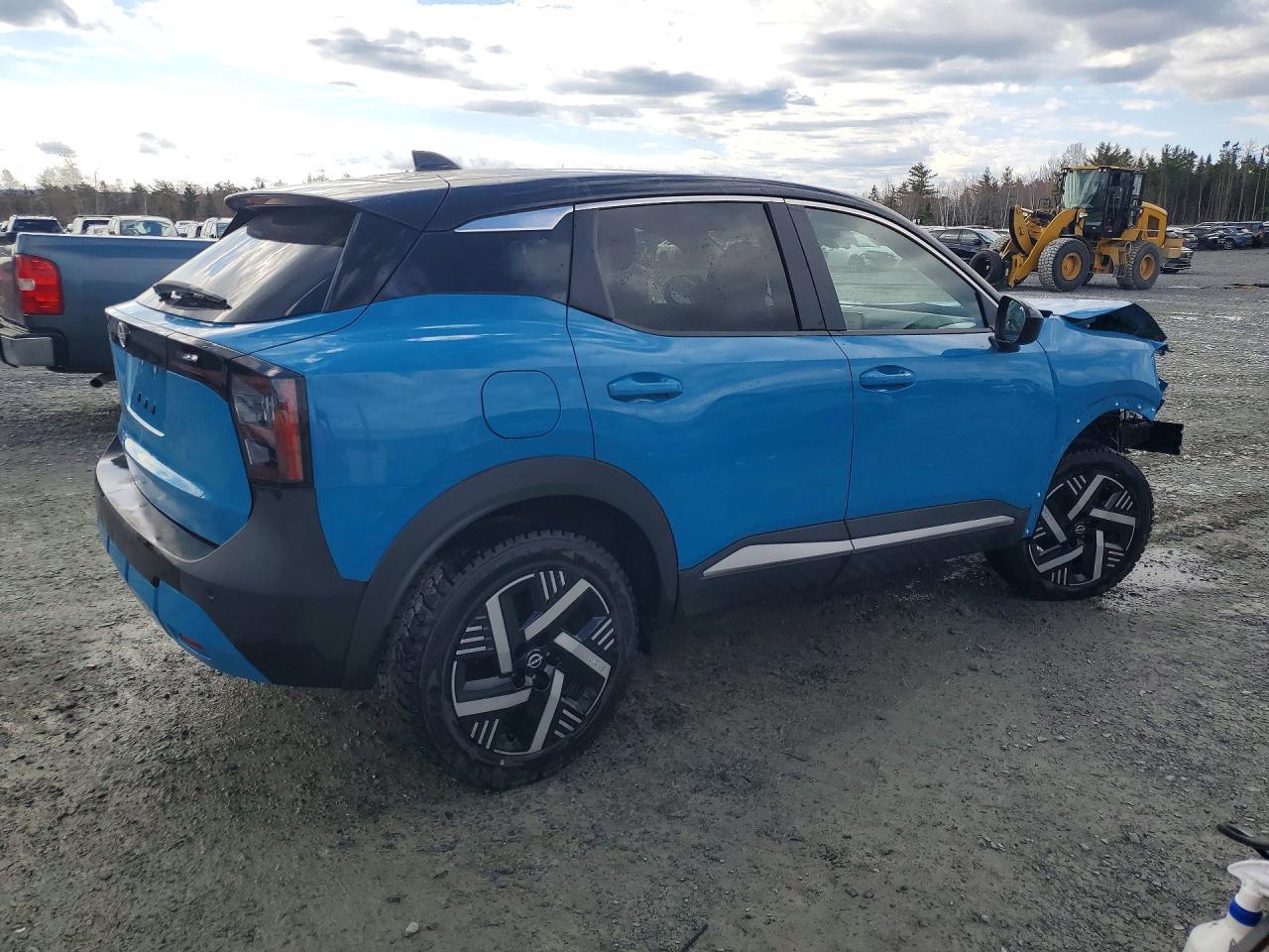 2025 NISSAN KICKS