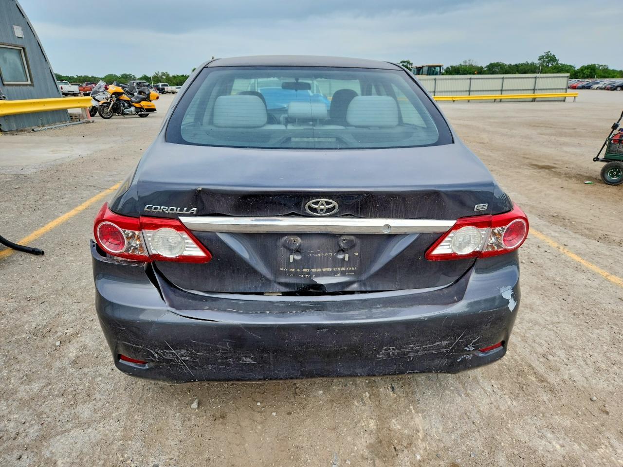 2011 TOYOTA COROLLA