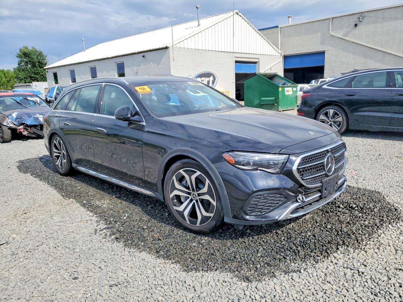 2025 MERCEDES-BENZ E-Class