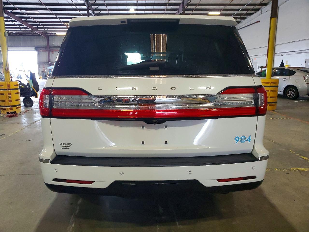 2021 LINCOLN Navigator