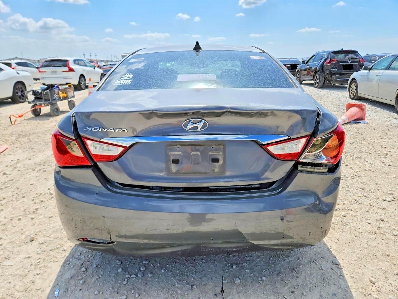 2012 HYUNDAI SONATA