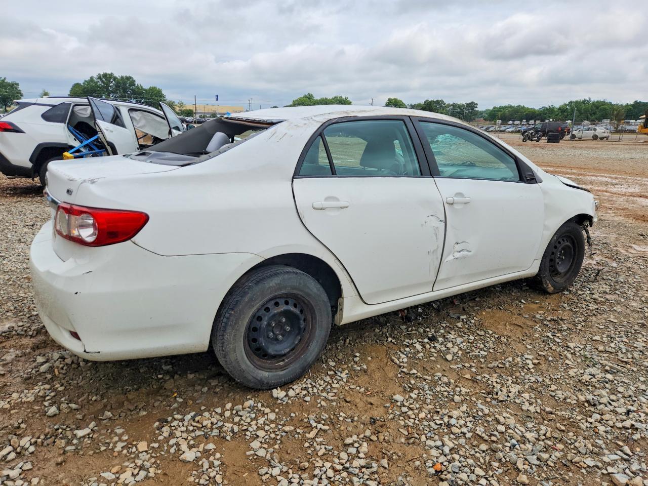 2011 TOYOTA COROLLA
