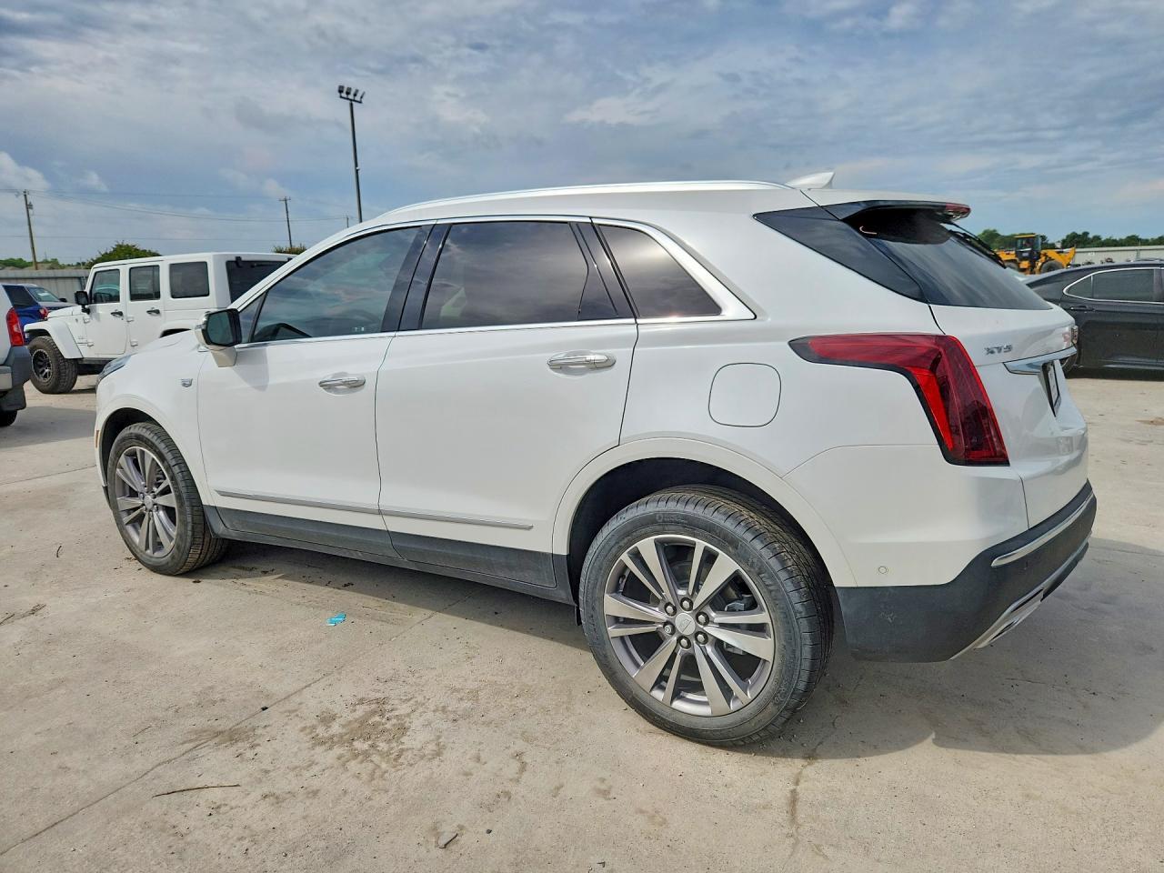 2025 CADILLAC XT5