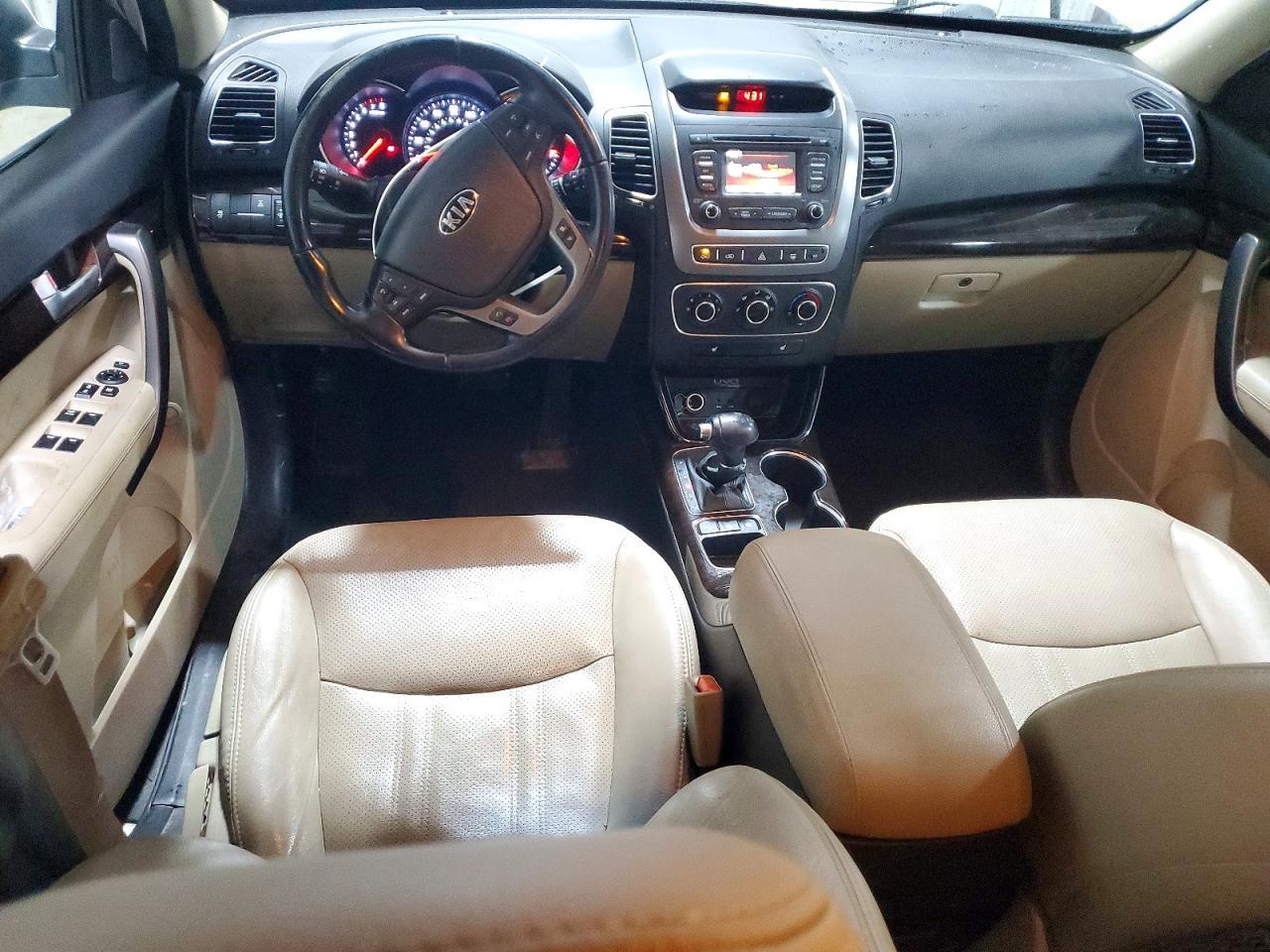 2015 KIA SORENTO
