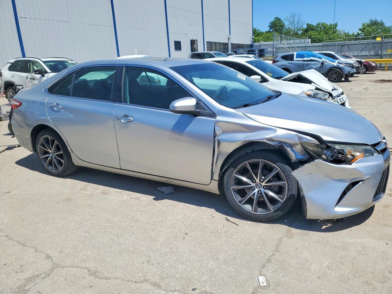 2015 TOYOTA CAMRY