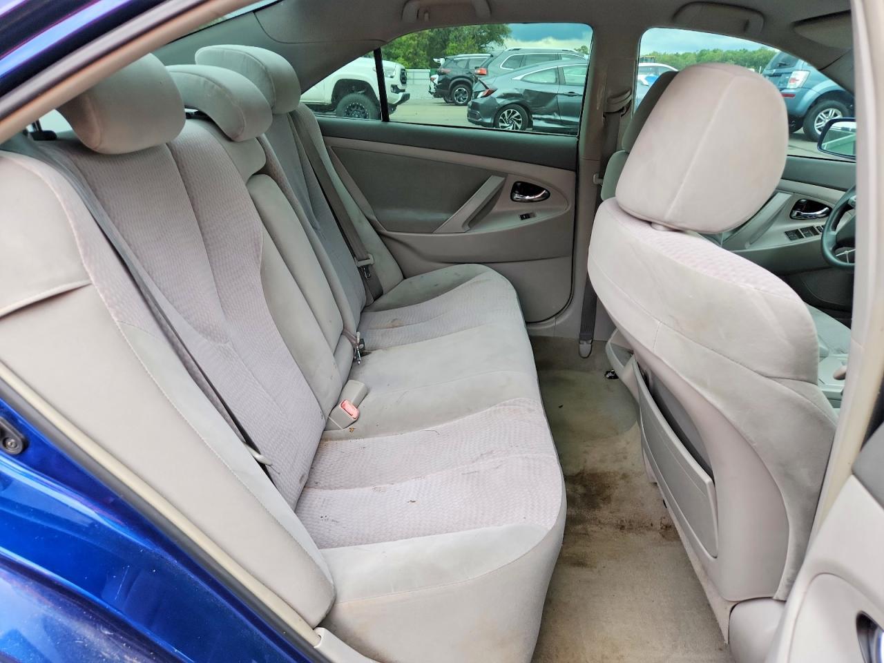 2010 TOYOTA CAMRY