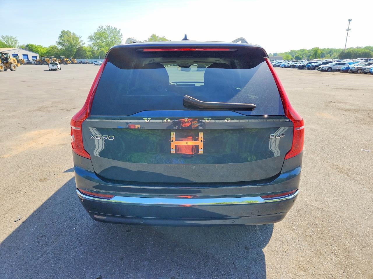 2024 VOLVO XC90