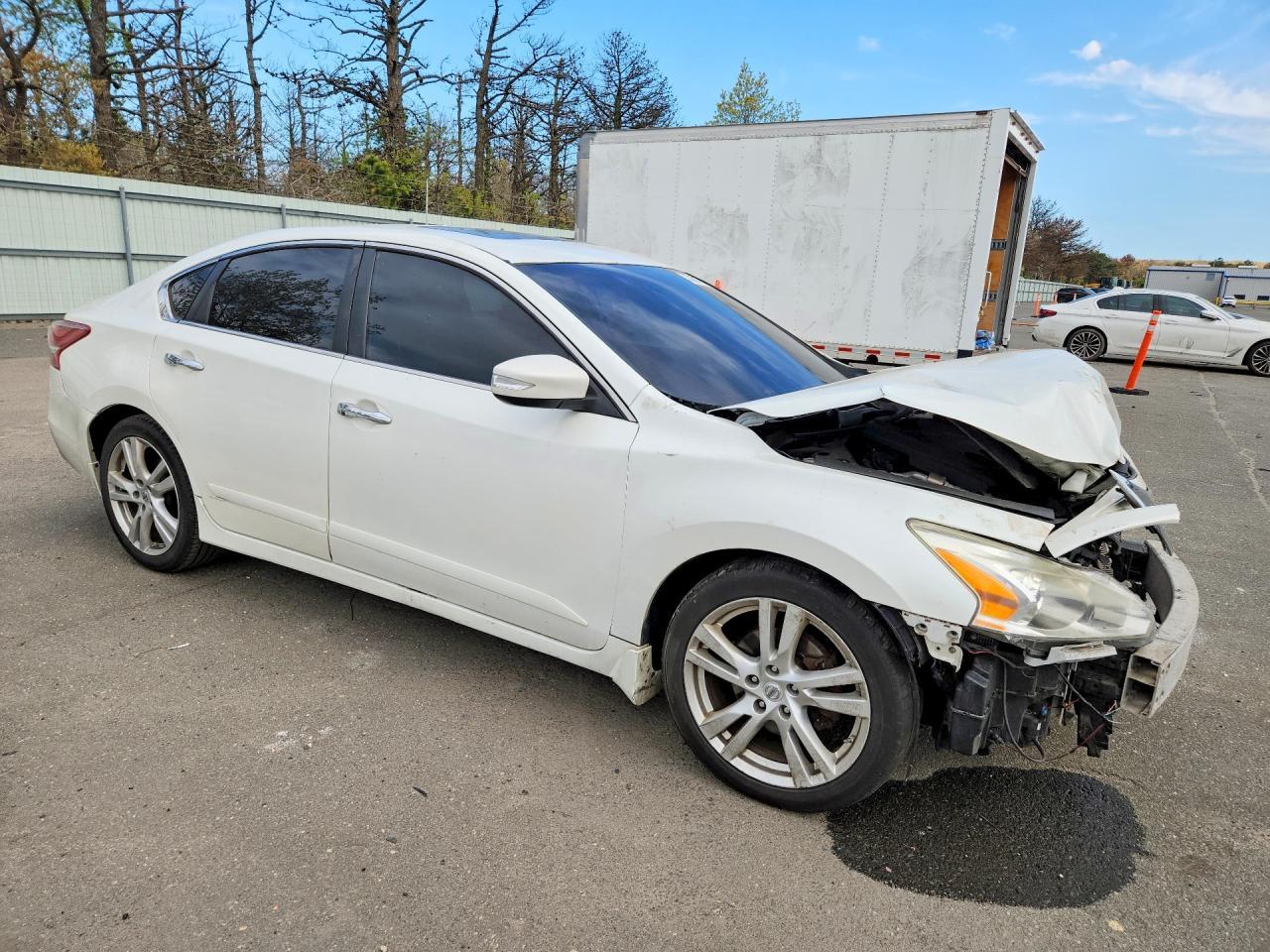 2013 NISSAN ALTIMA