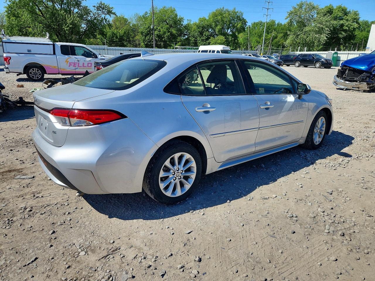 2022 TOYOTA COROLLA