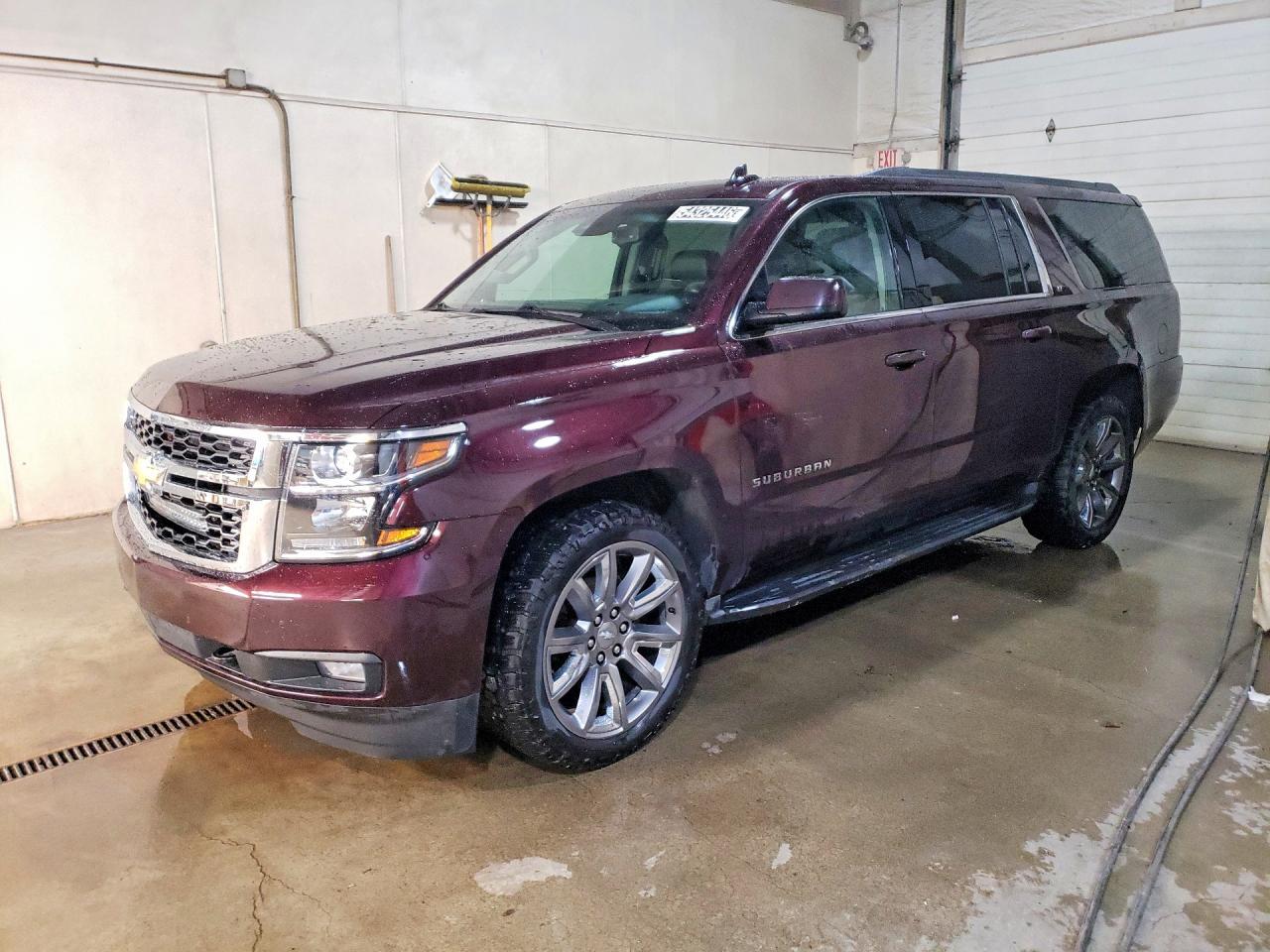 2017 CHEVROLET Suburban